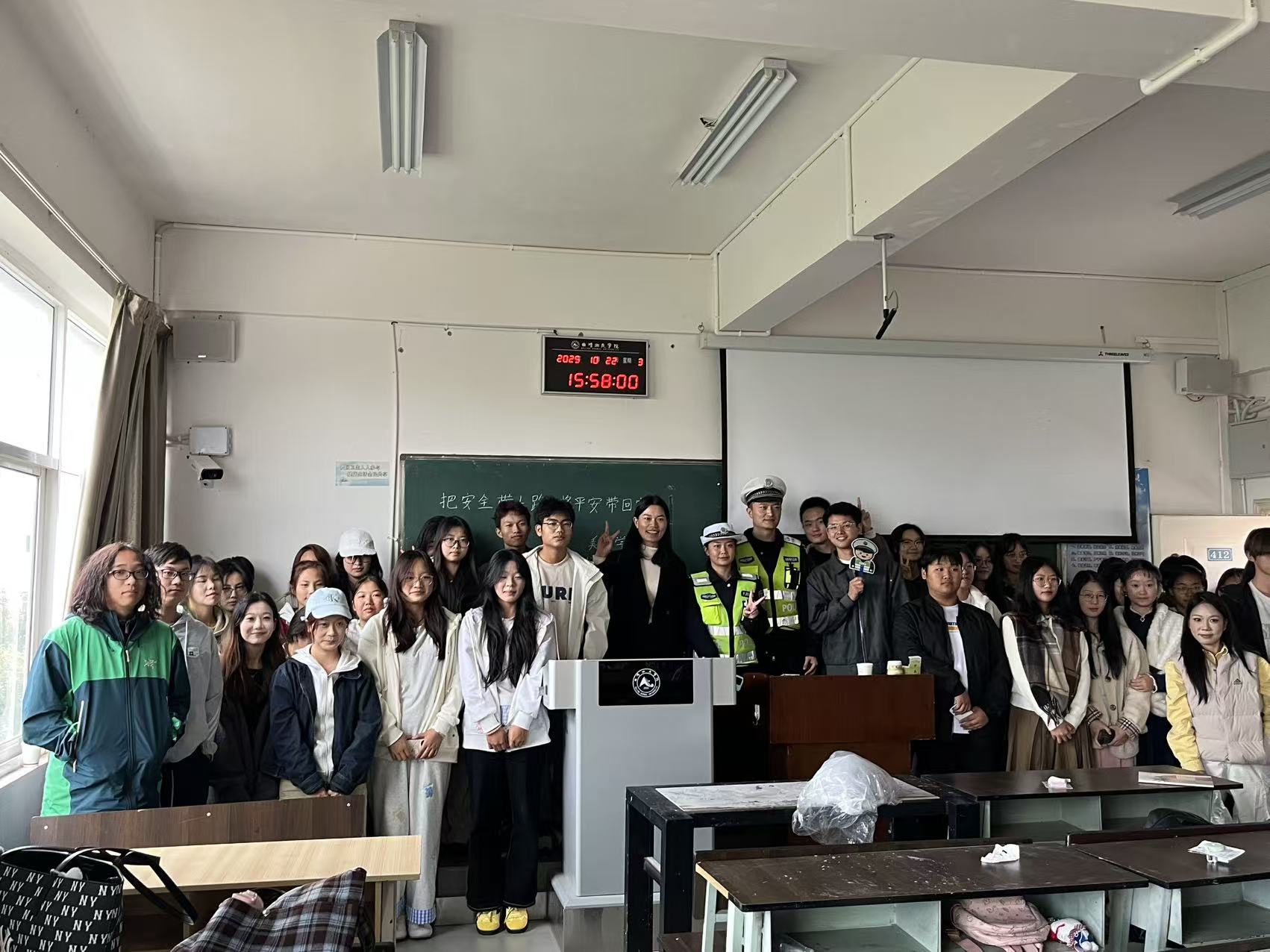 图4.jpg